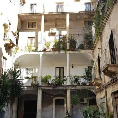 Apartment Ventimiglia 138 House Catania